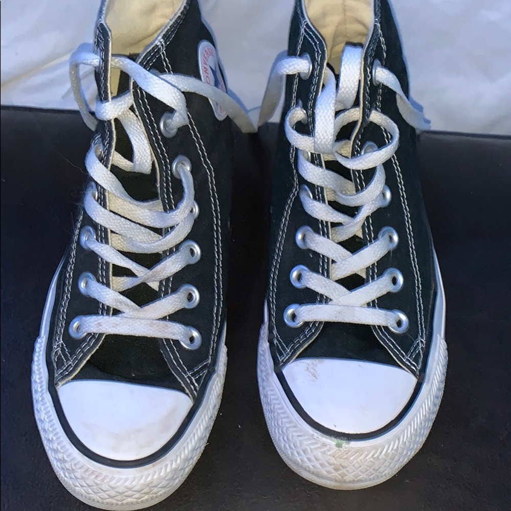 Black high top converse